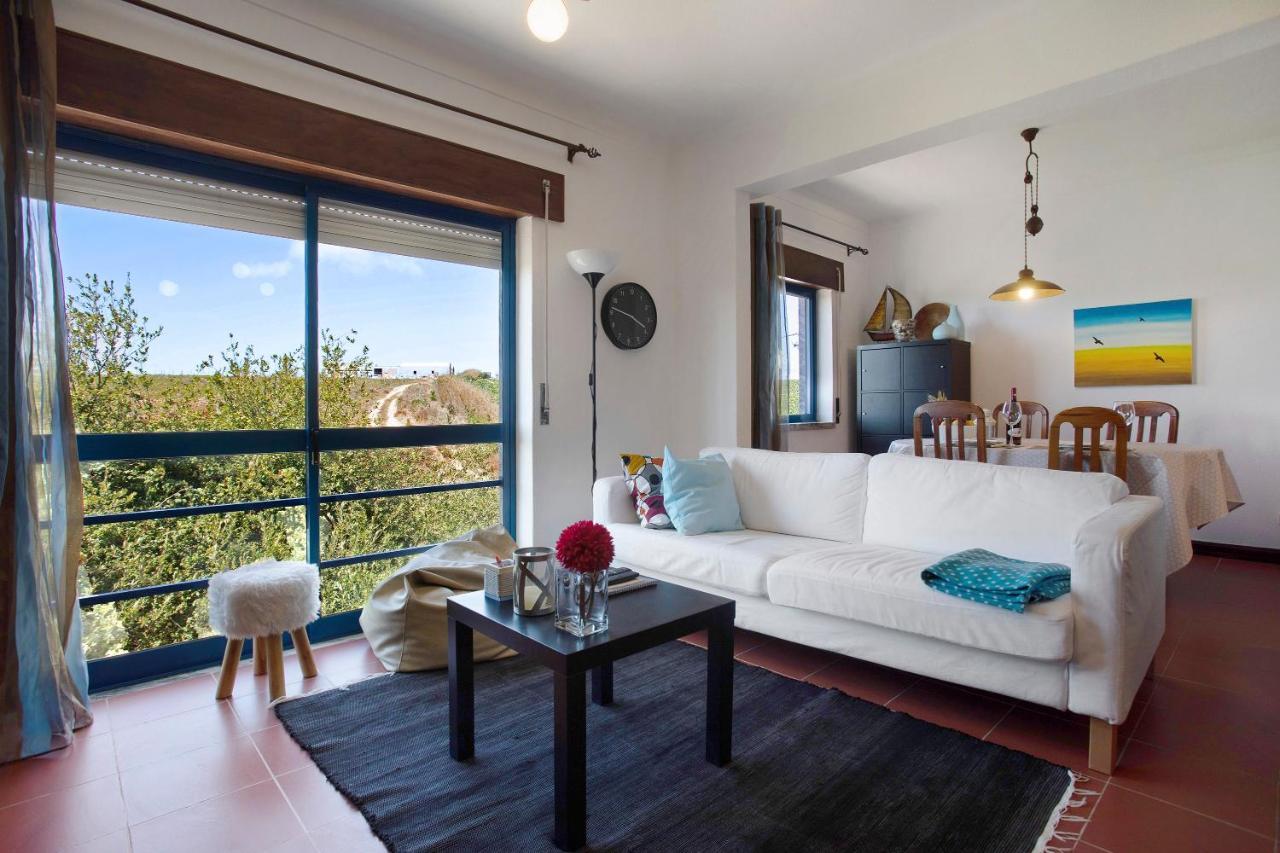 Sao Bernardino Beach House Atouguia Da Baleia Bagian luar foto
